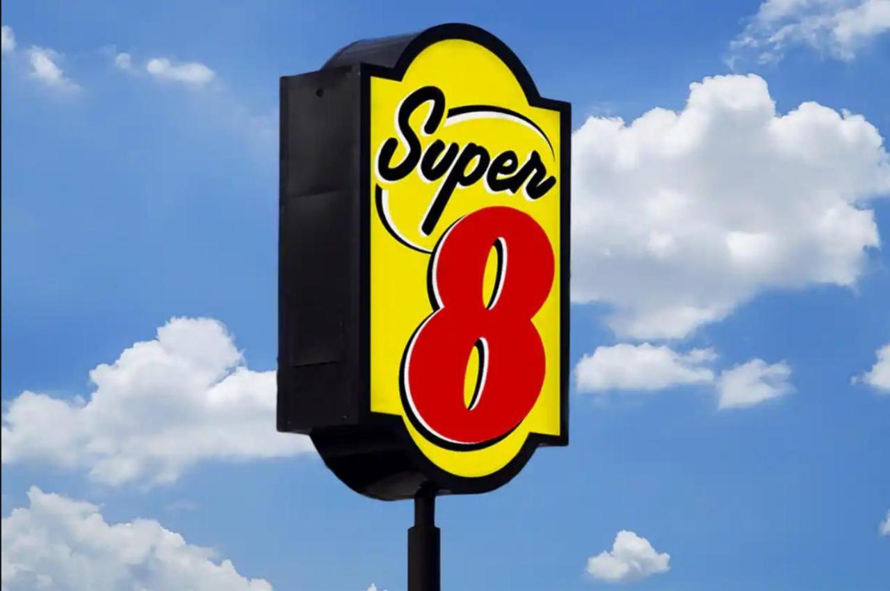 Super 8 By Wyndham Fort Worth Entertainment District Eksteriør billede